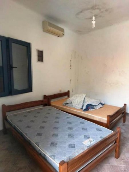 Chamaizi Ostkreta, Chamaizi: Traditionelles zweistöckiges Haus mit Innenhof zu verkaufen Haus kaufen